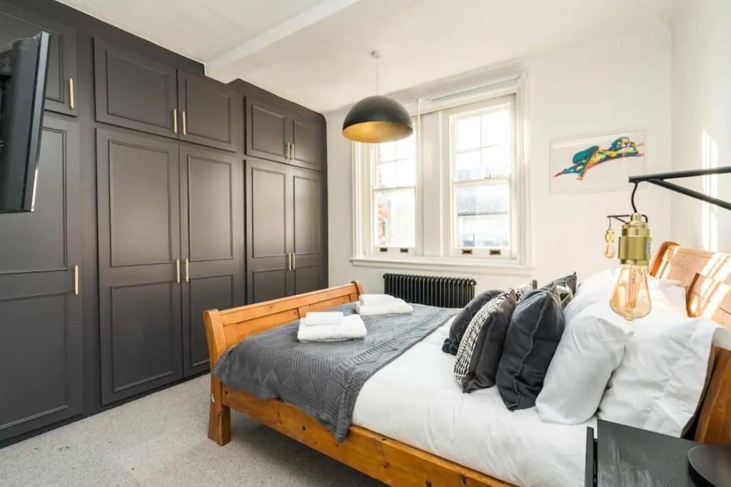 3 X Bedroom Riverside Flat With Hot Tub On Roof Terrace Londres Exterior foto