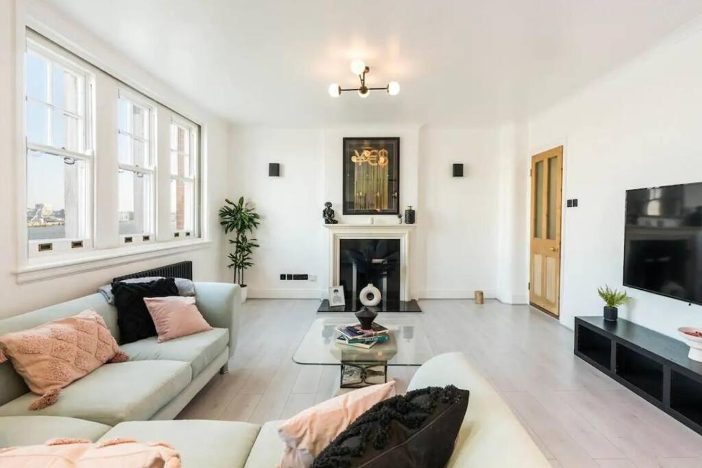 3 X Bedroom Riverside Flat With Hot Tub On Roof Terrace Londres Exterior foto